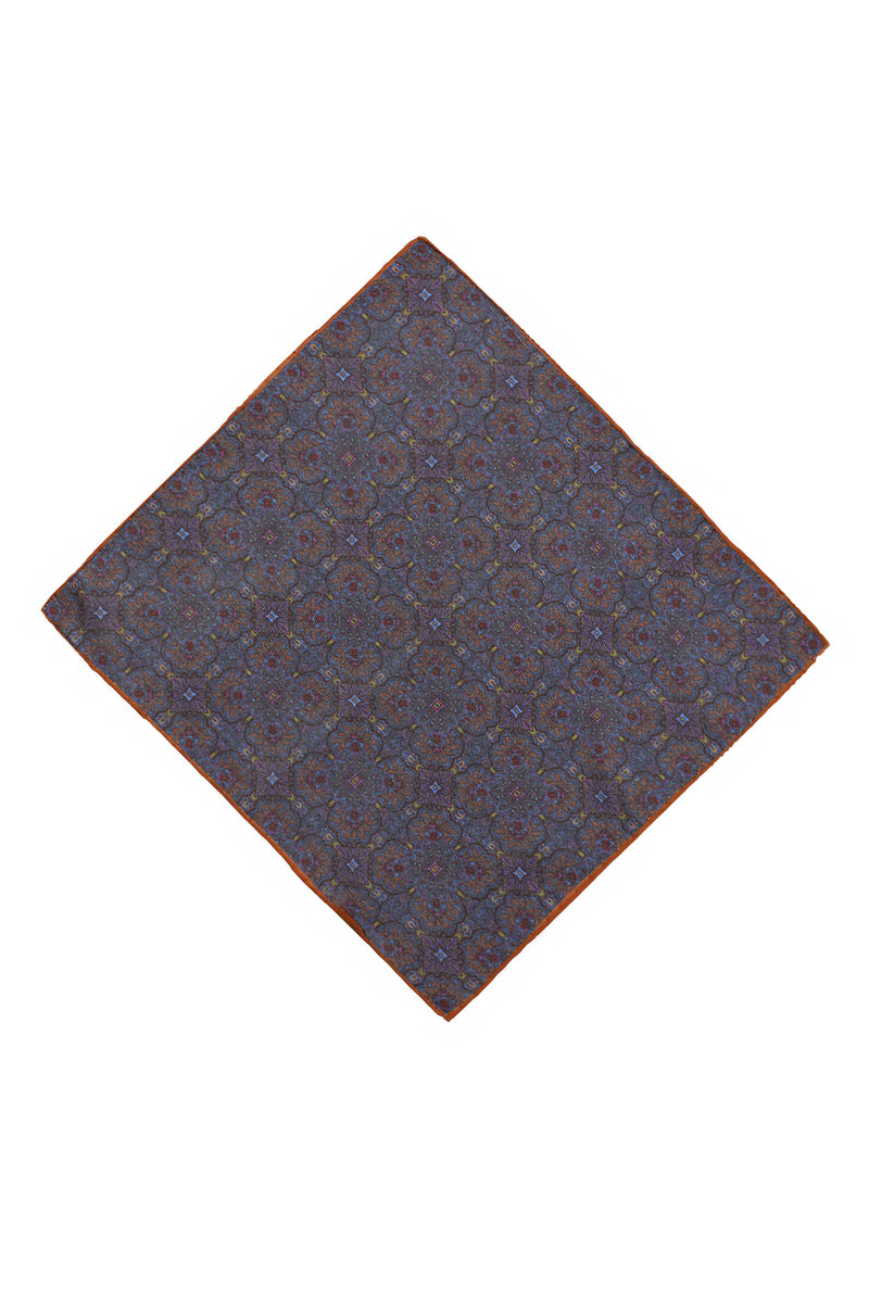 Koyu Kahve Desenli Çift Taraflı Mendil