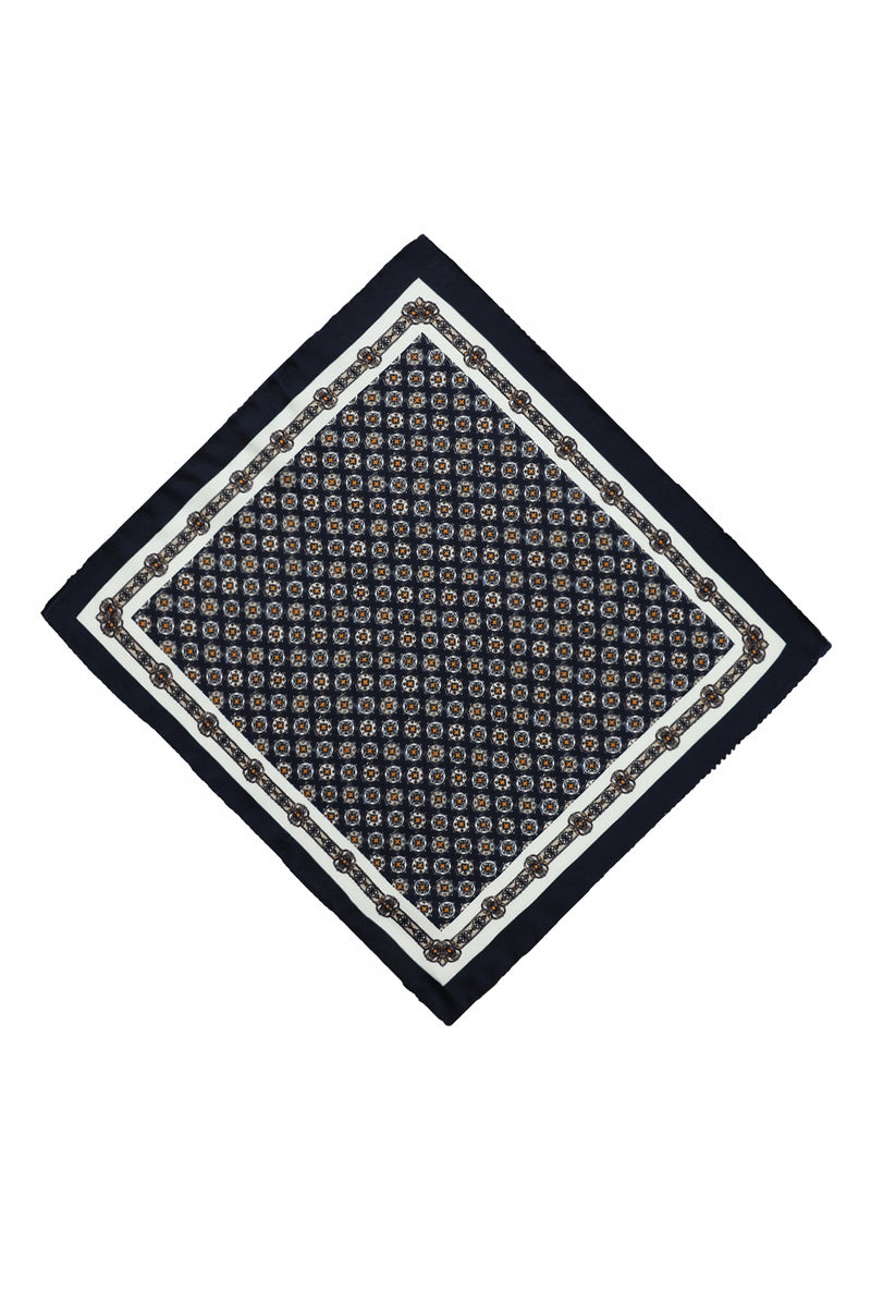 Orta Lacivert Desenli Mendil