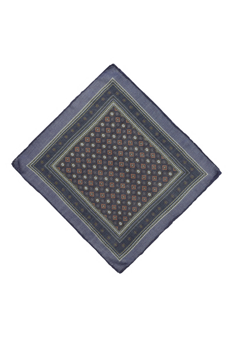 Koyu Lacivert Desenli Mendil