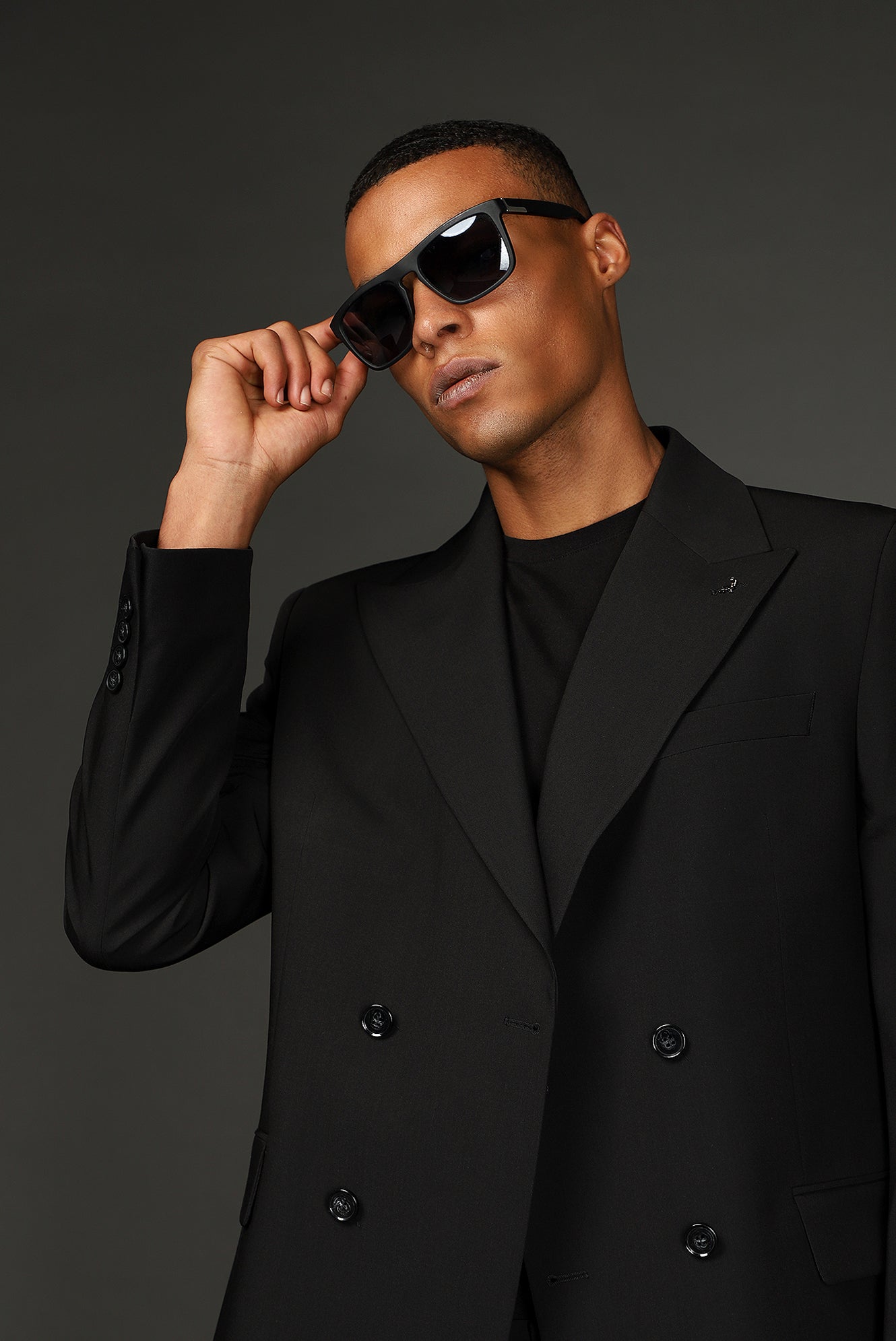 Siyah Oversize Ekstra Rahat Kalıp Kruvaze Takım Elbise