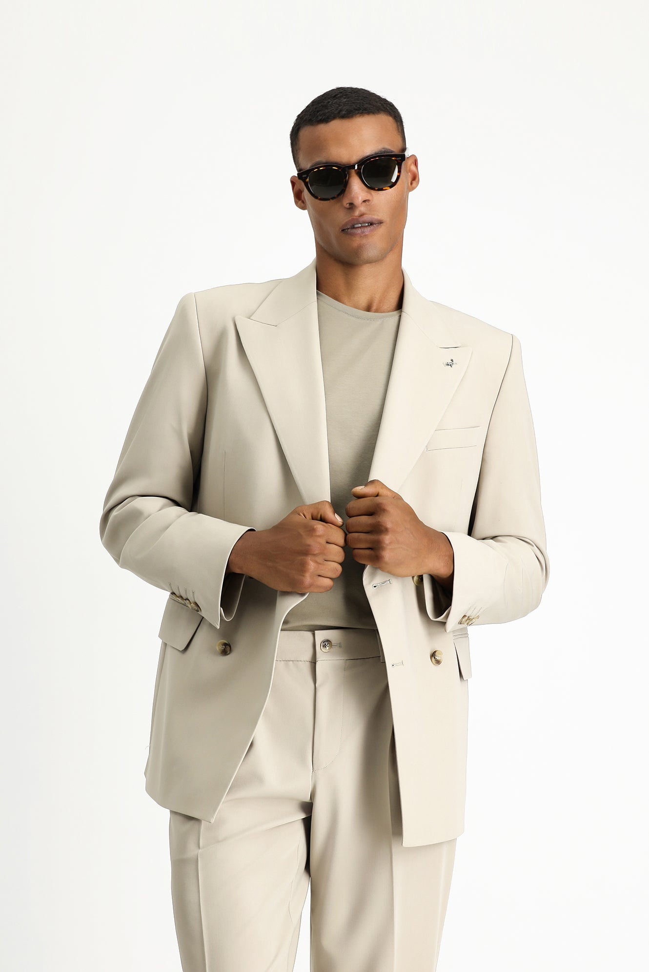 Orta Bej Oversize Ekstra Rahat Kalıp Kruvaze Takım Elbise