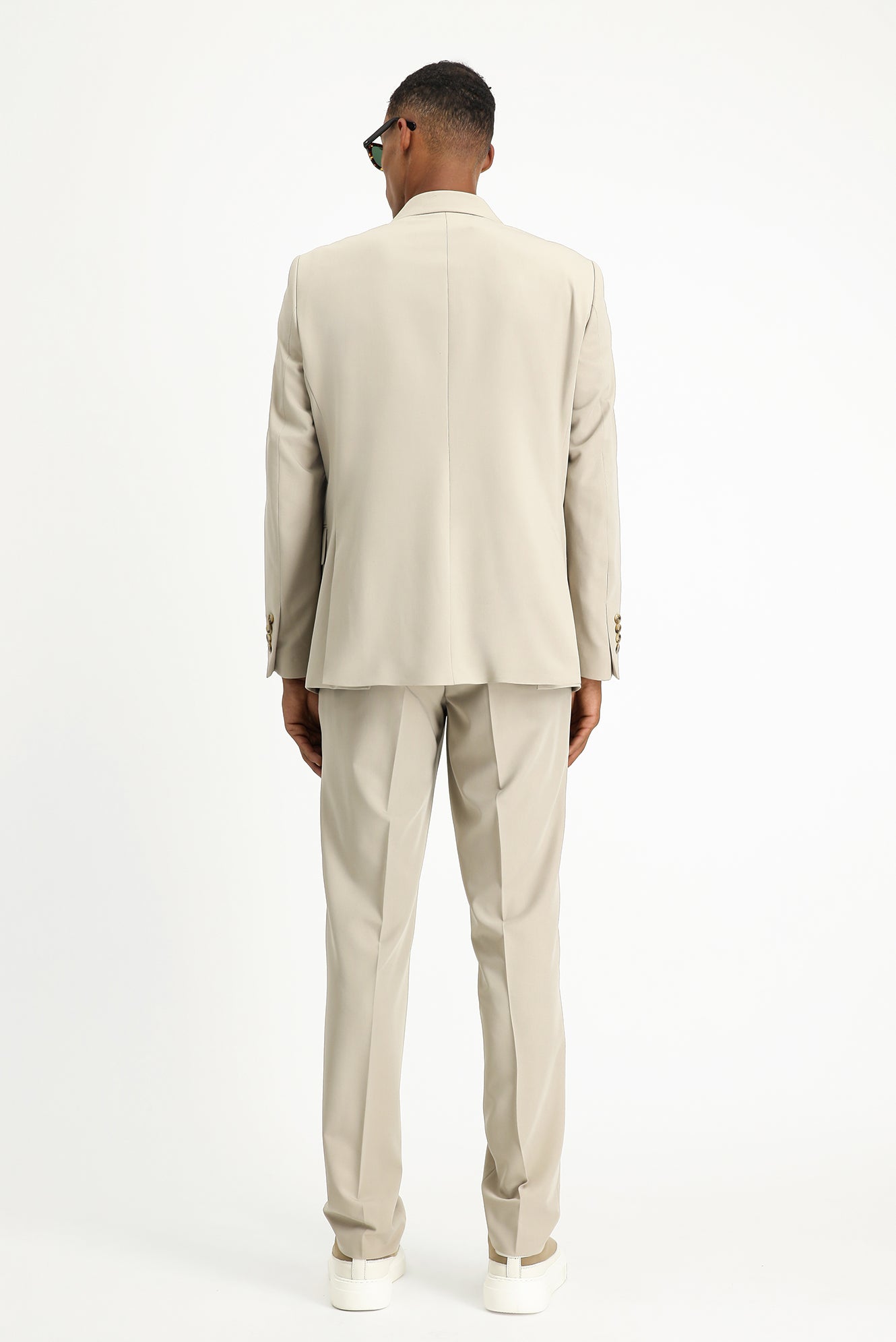 Orta Bej Oversize Ekstra Rahat Kalıp Kruvaze Takım Elbise