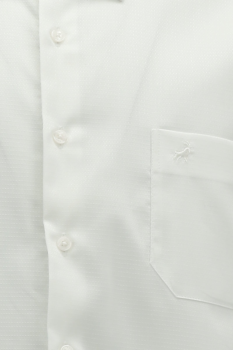 Beyaz Uzun Kol Desenli Cepli Pamuk Klasik Non Iron Gömlek