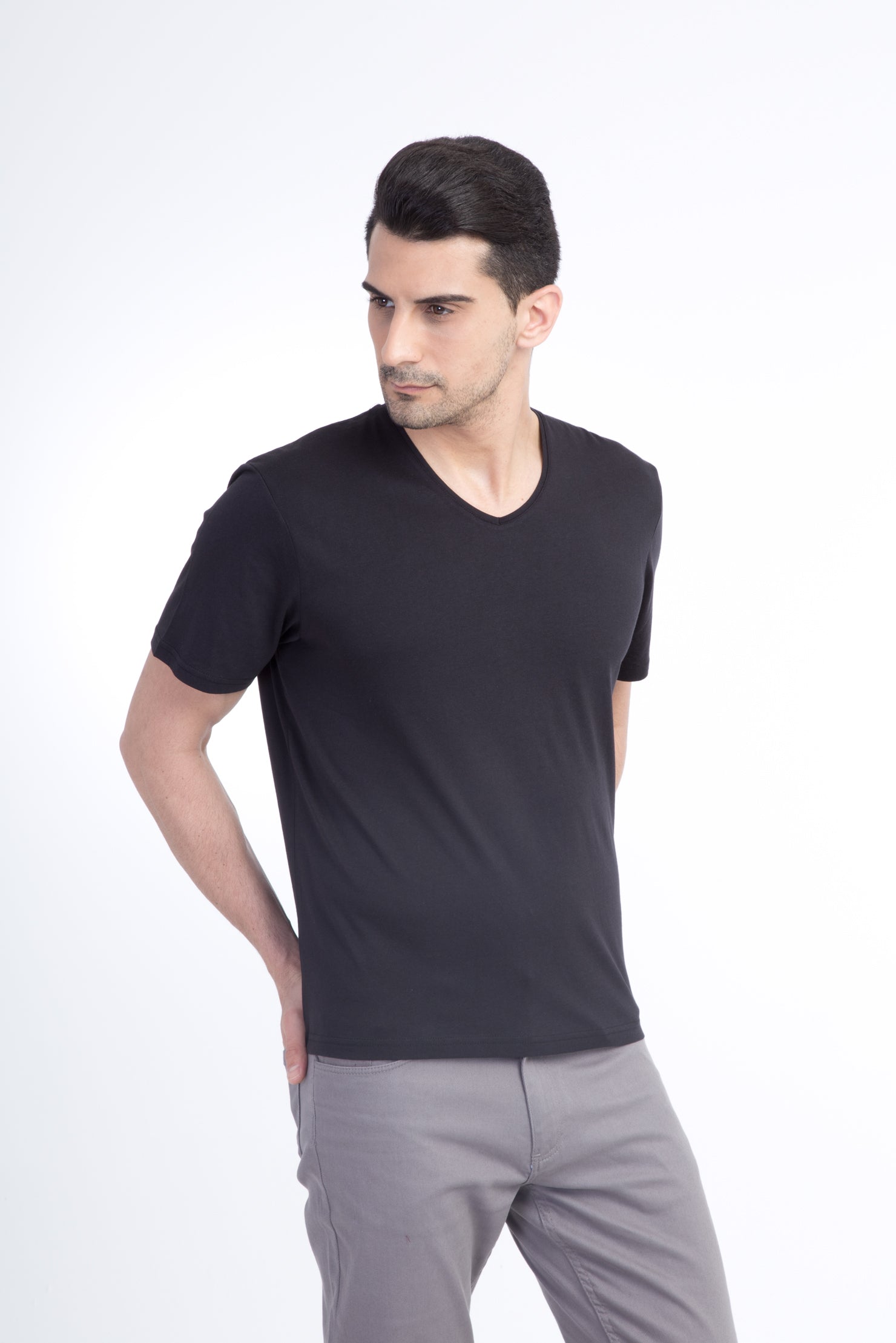 Siyah V Yaka Regular Fit T-shirt-Abdullah Ki??l?