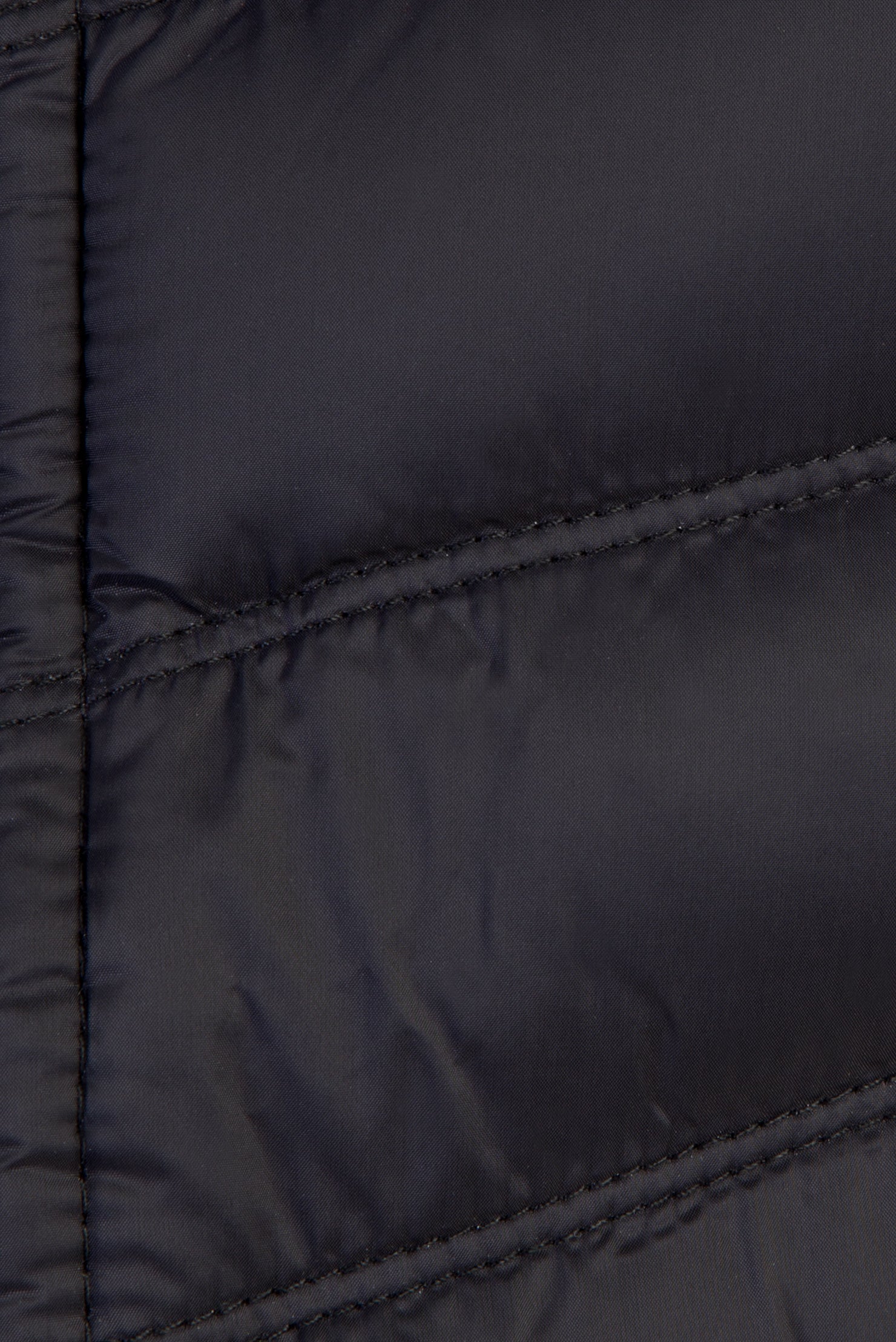 Siyah Kapitone Spor Mont