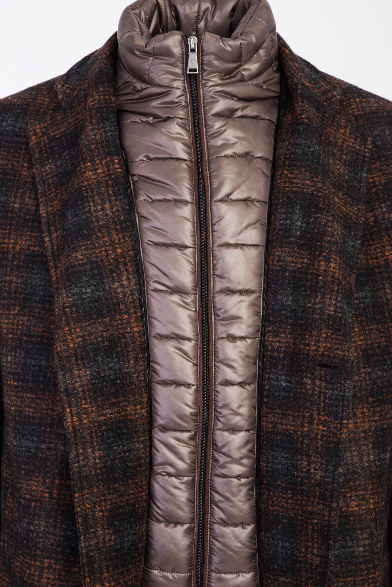 Tarçın  Dik Yaka Yünlü Desenli Kaban