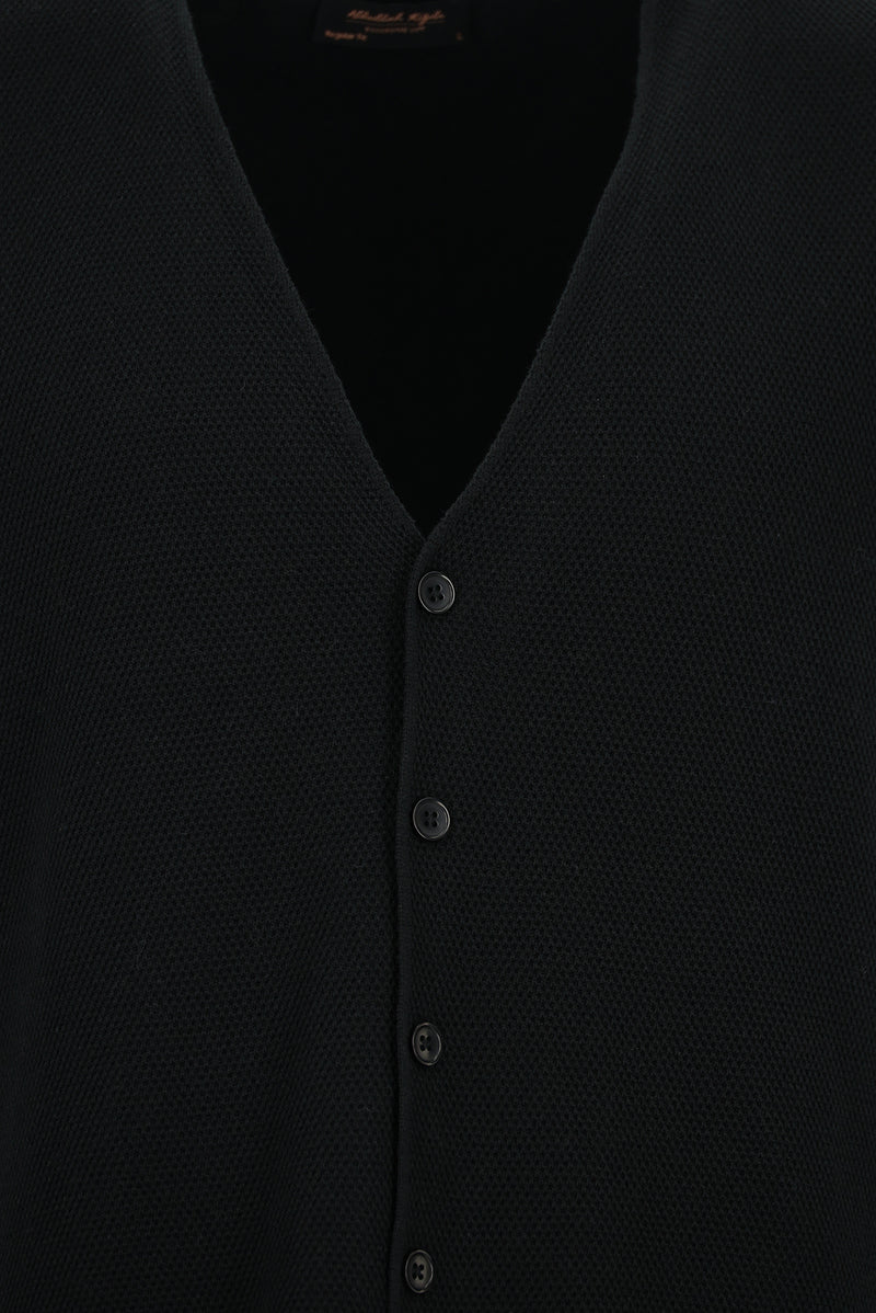 Siyah Desenli Yünlü Triko Yelek