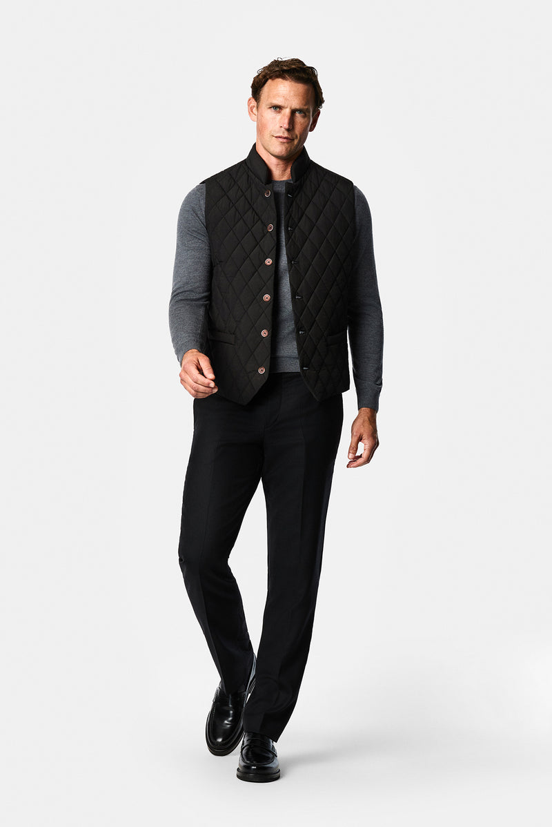 Siyah Regular Fit Dik Yaka Polyester Kapitone Spor Yelek