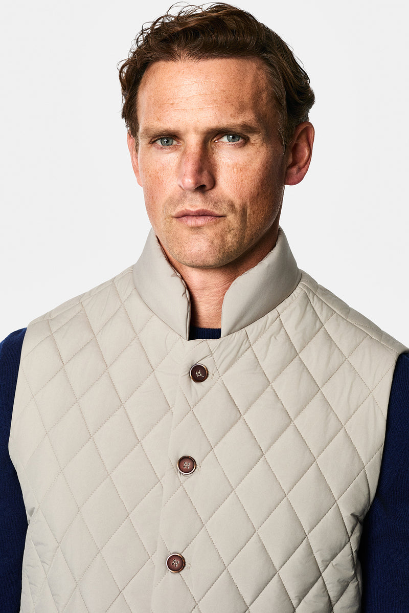 Taş Regular Fit Dik Yaka Polyester Kapitone Spor Yelek
