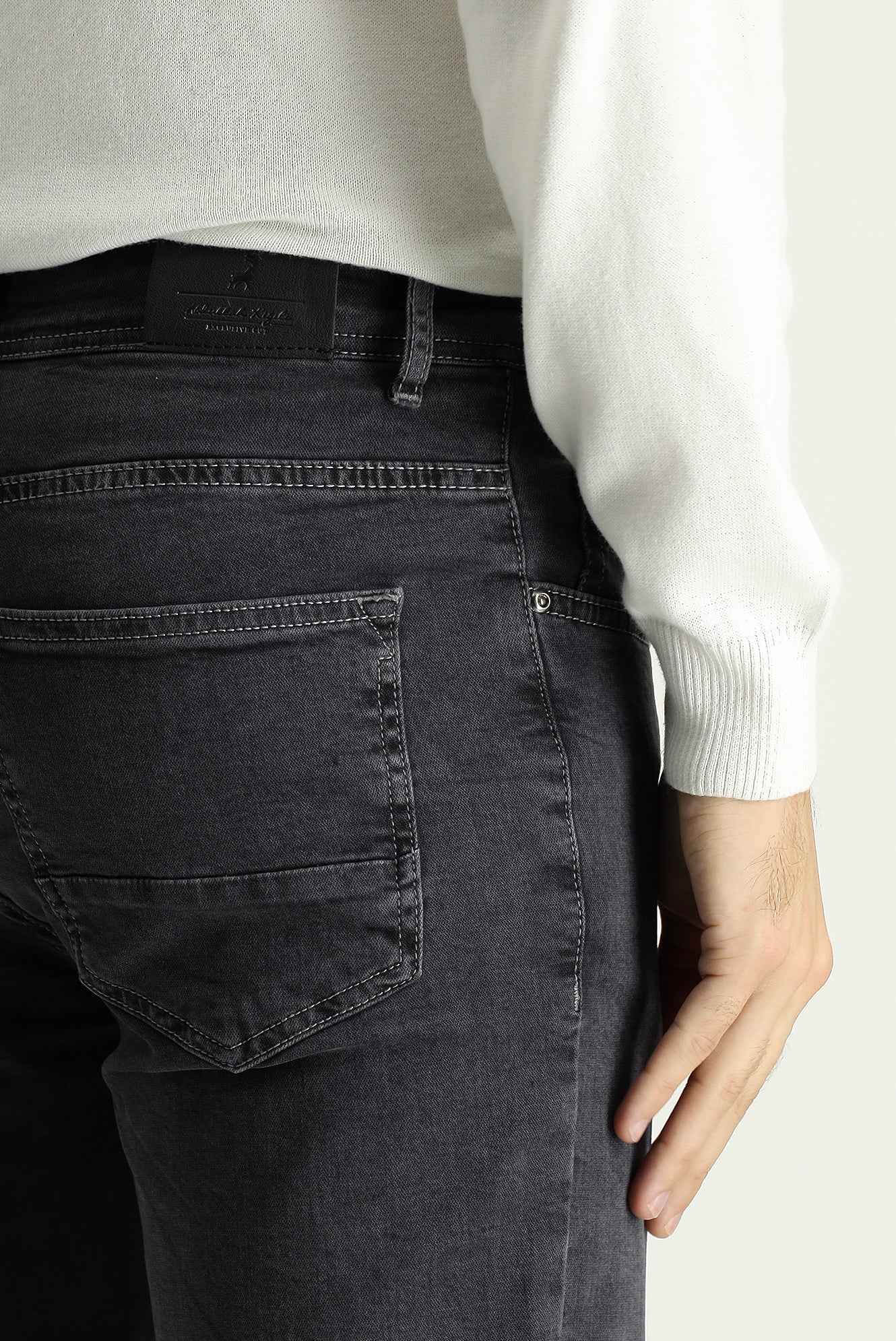 Koyu Füme Slim Fit Dar Kesim Likralı Denim Pantolon