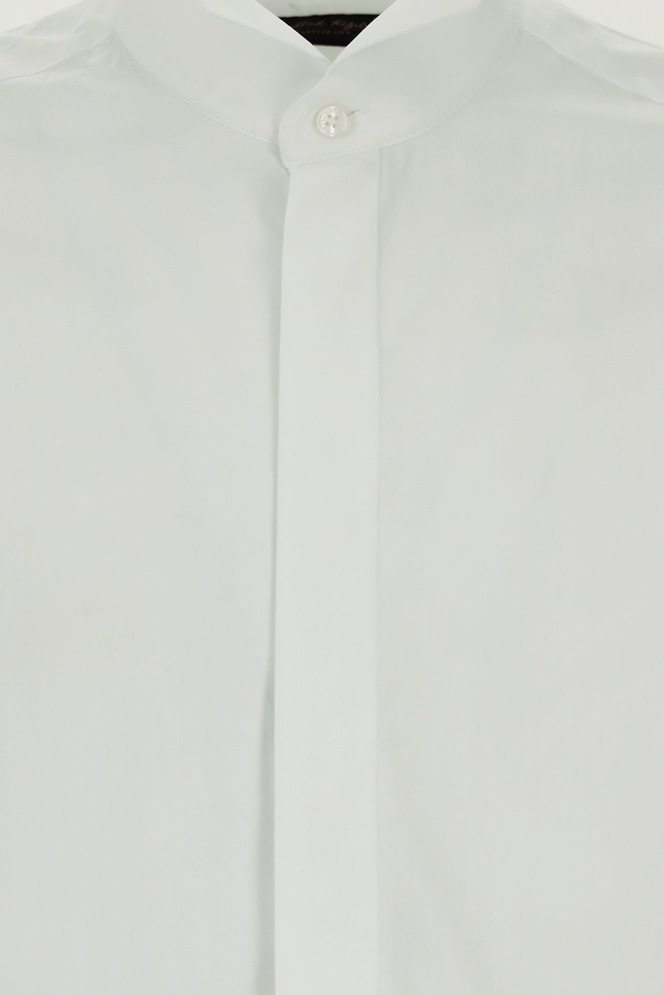 Beyaz Ata Yaka Slim Fit Dar Kesim Pamuk Manşetli Gömlek