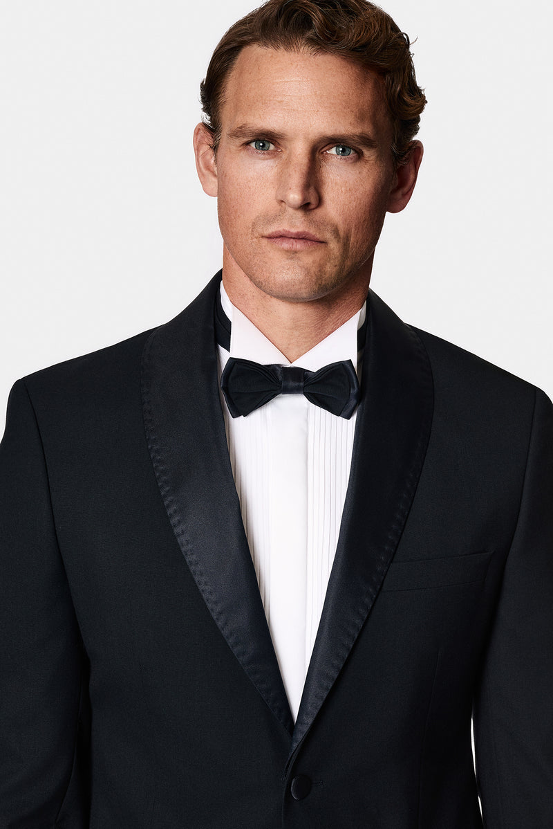 Beyaz Ata Yaka Slim Fit Dar Kesim Pamuk Piliseli Gömlek