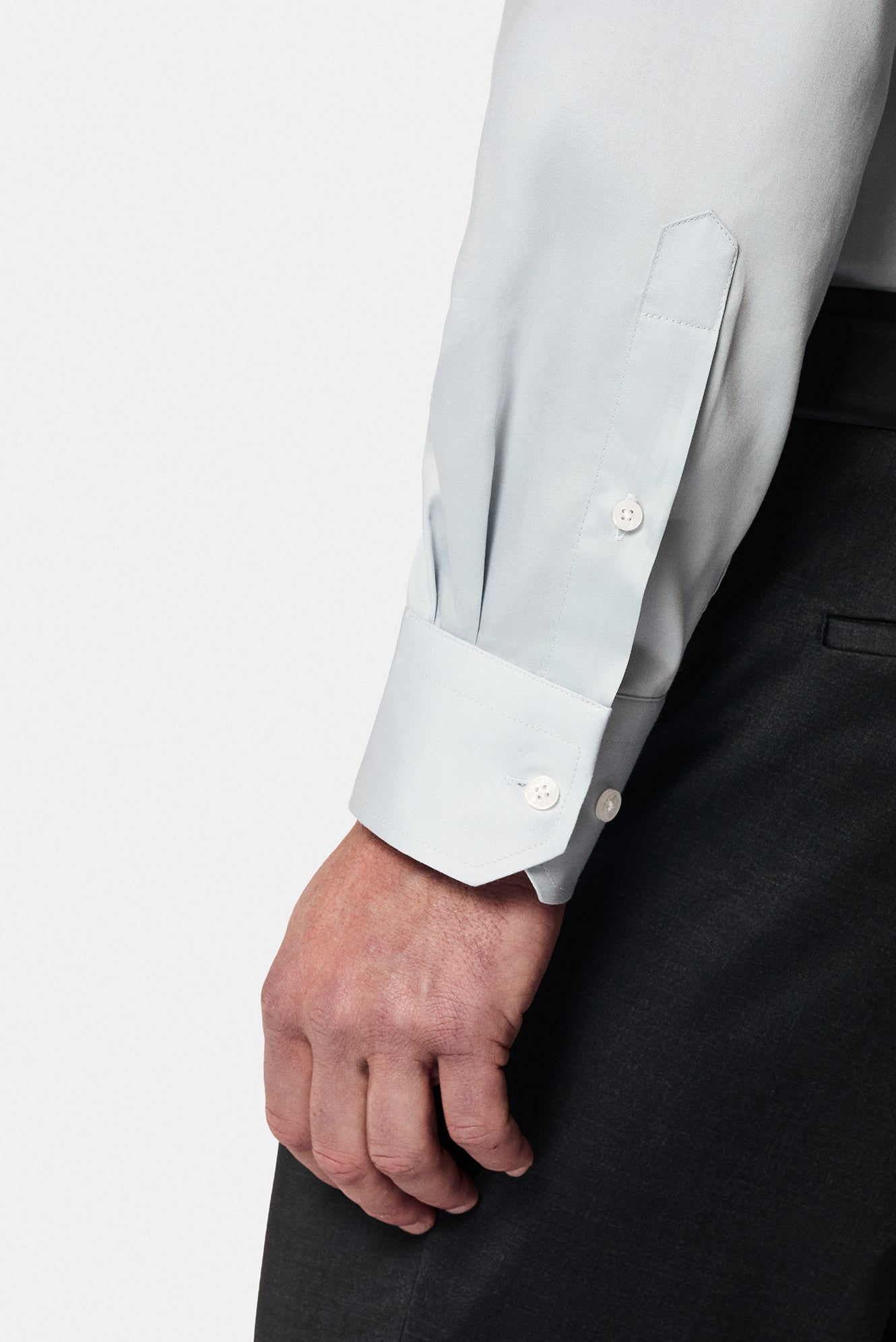 Orta Gri Uzun Kol Klasik Cepli Non Iron Saten Pamuk Gömlek