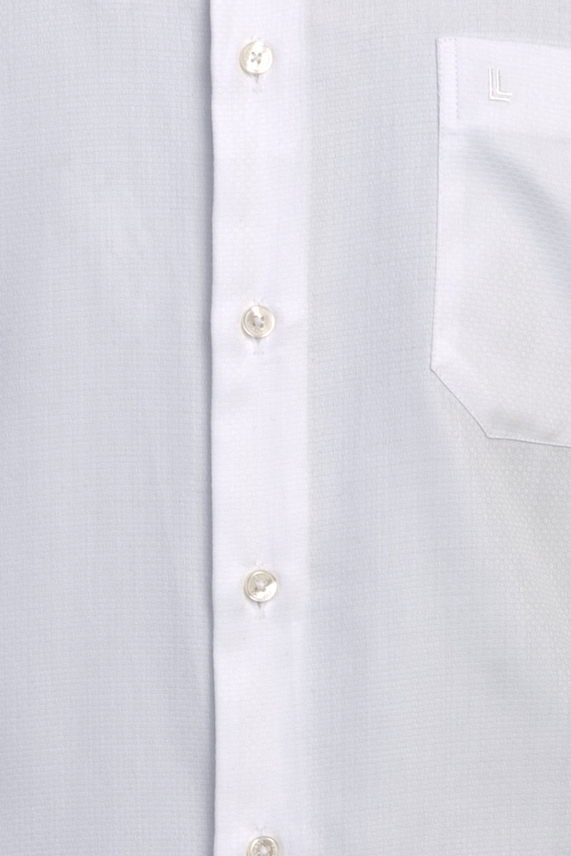 Beyaz A.K.KZ Desenli K.KOL KLSK GÖMLEK