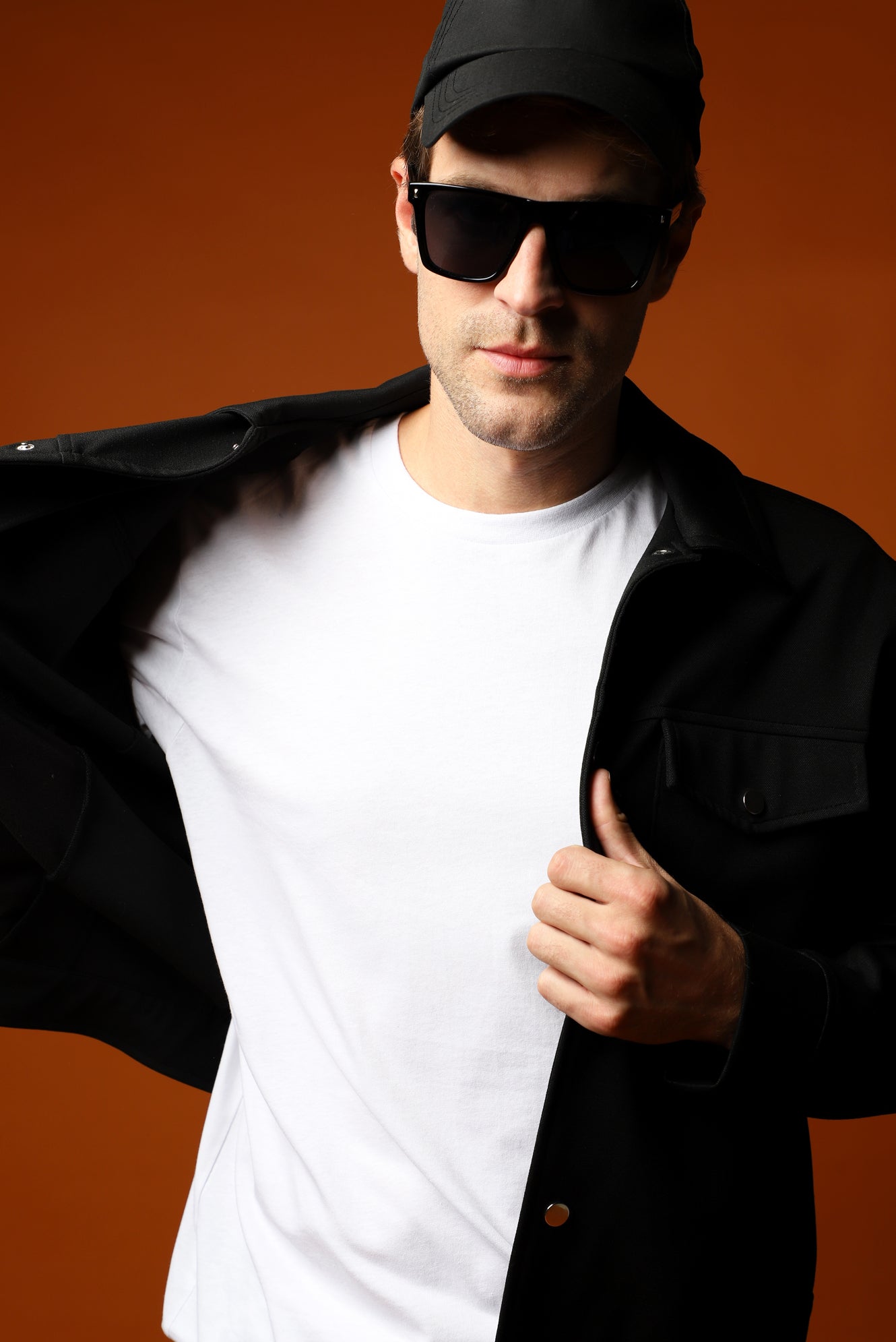 Beyaz Bisiklet Yaka Regular Fit Pamuk T-shirt