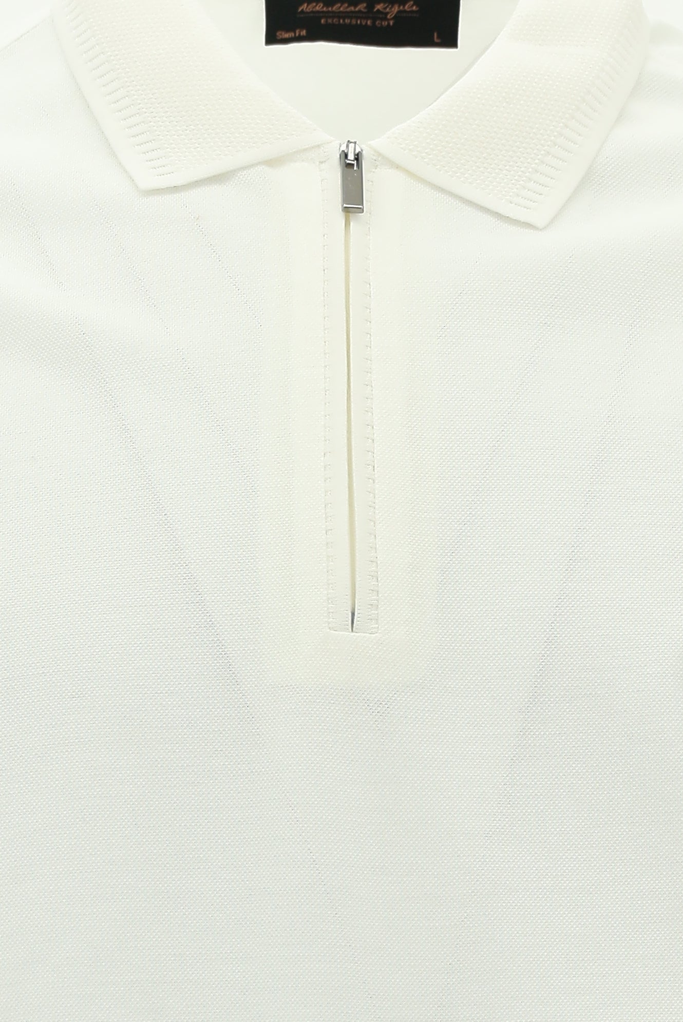 Kırık Beyaz Slim Fit Dar Kesim Fermuarlı Nakışlı Merserize Pamuk Polo Yaka T-shirt