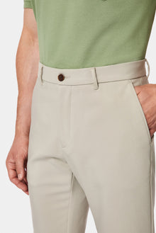 Orta Bej Regular Fit Standart Kesim Yan Cepli Pamuklu Likralı Kanvas / Chino Pantolon