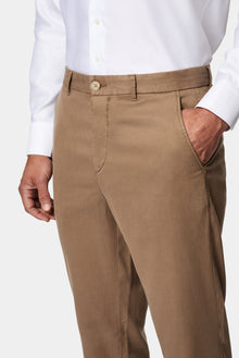 Orta Bej Regular Fit Standart Kesim Yan Cepli Lyocell Pamuk Karışımlı Kanvas / Chino Pantolon