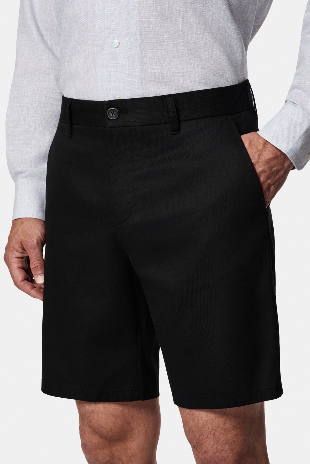 Siyah Regular Fit Standart Kesim Lyocell Karışımlı Yan Cepli Bermuda Şort
