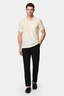 Kırık Beyaz Regular Fit Düğmeli Polo Yaka Desenli Nakışlı Cepli %100 Pamuk Merserize T-shirt