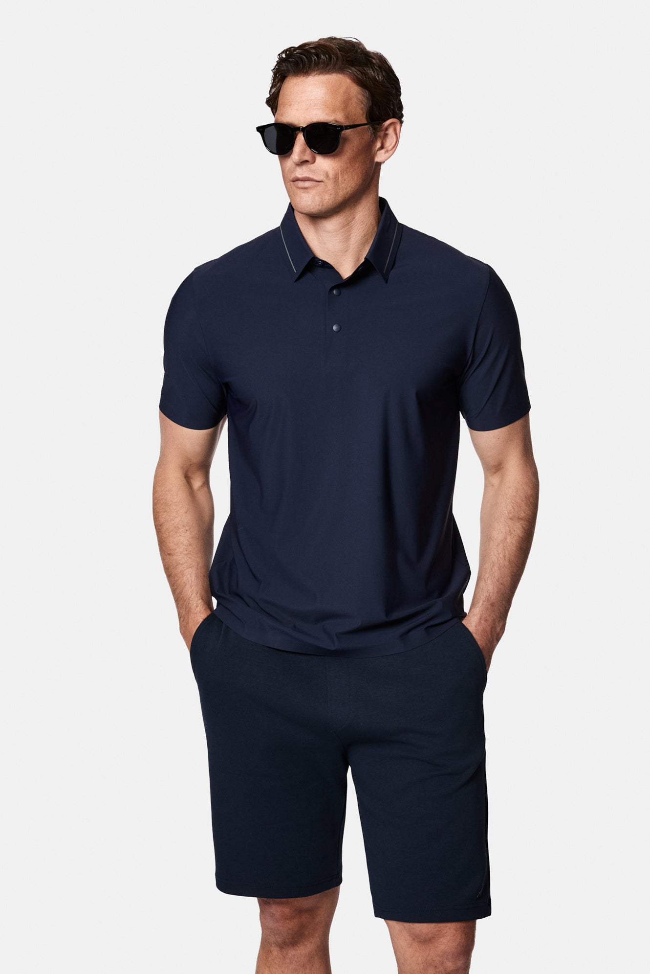 Orta Lacivert Çıtçıtlı Polo Yaka Regular Fit Esnek İz Yapmayan Dikişsiz T-shirt