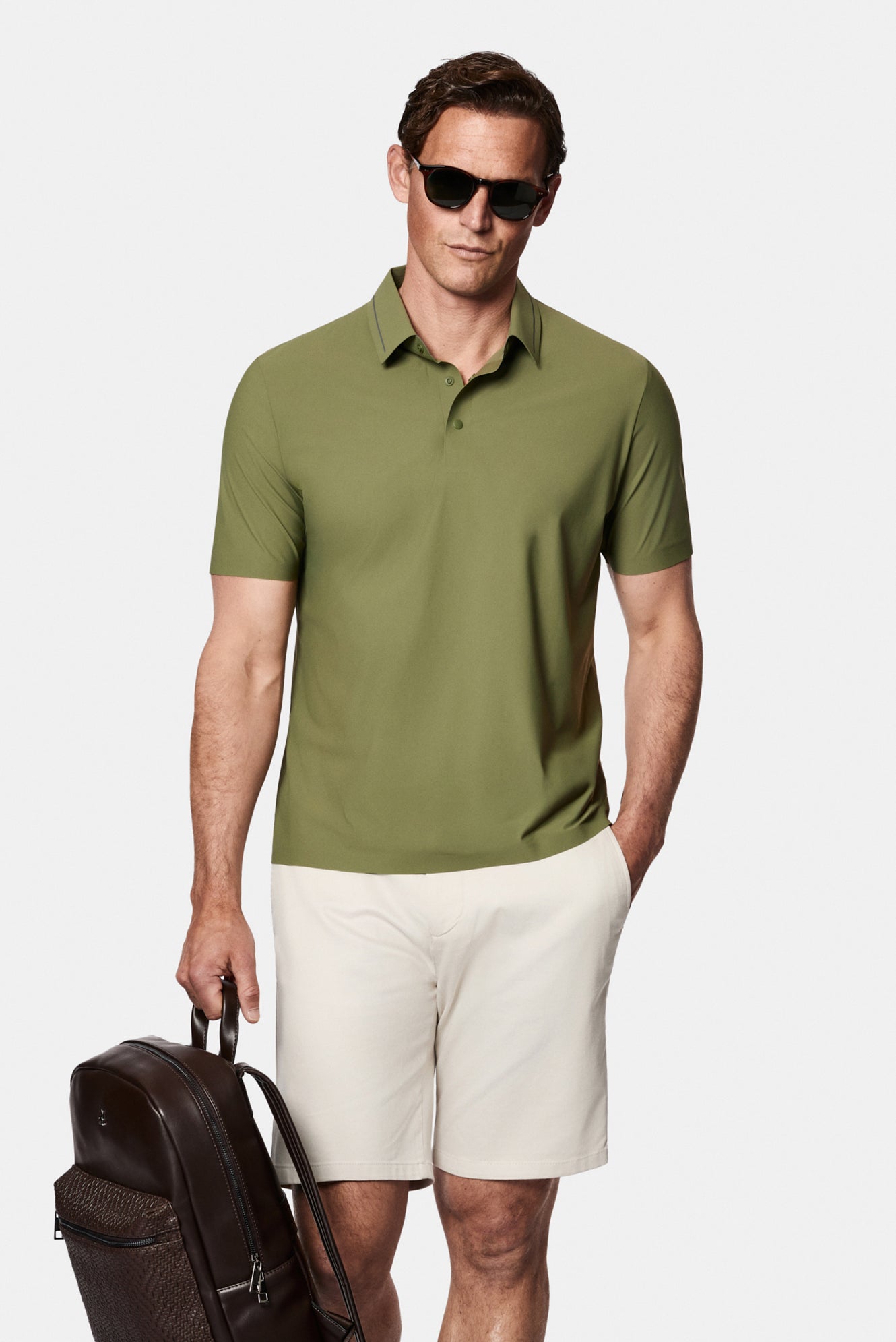 Orta Haki Çıtçıtlı Polo Yaka Regular Fit Esnek İz Yapmayan Dikişsiz T-shirt