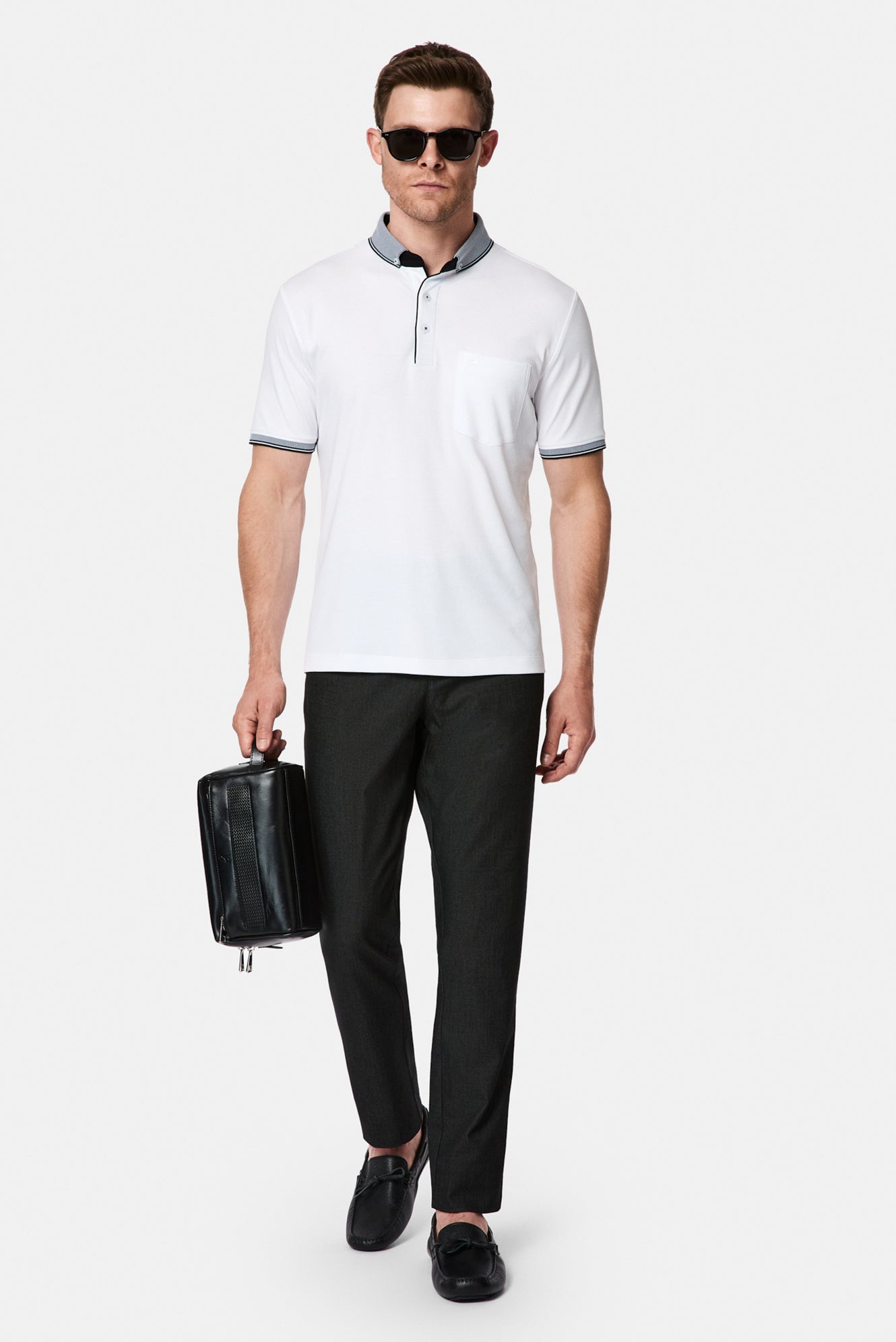 Beyaz Regular Fit Düğmeli Polo Yaka Desenli Nakışlı Cepli Pamuklu T-shirt