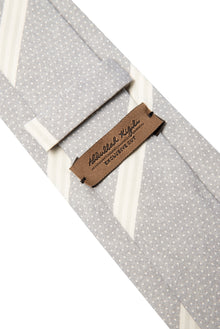 Orta Gri Çizgili İpek Kravat