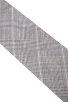 Orta Gri Çizgili İpek Kravat