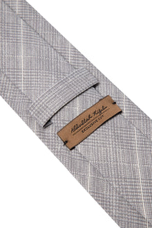 Orta Gri Çizgili İpek Kravat