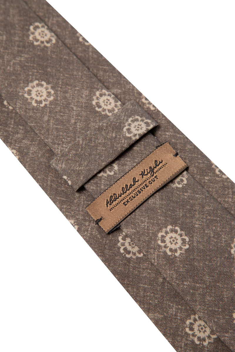 Koyu Kahve Desenli İpek Kravat