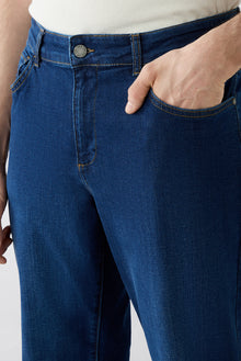 Koyu Lacivert Regular Fit Standart Kesim 5 Cep Lyocell Karışımlı Denim Pantolon